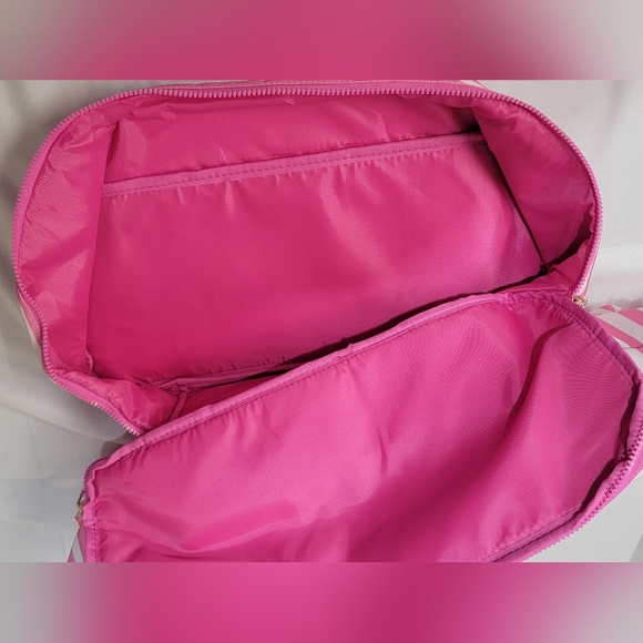 Bioworld Hello Kitty Pink and White Striped Duffle Bag 17.75"x14.5"×8"D - Picture 10 of 12